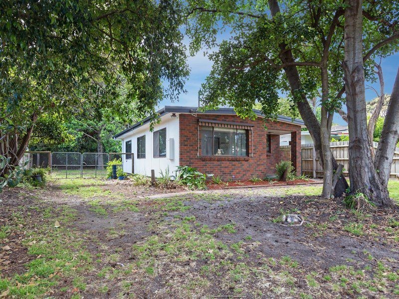 123 Foam Street, Rosebud VIC 3939
