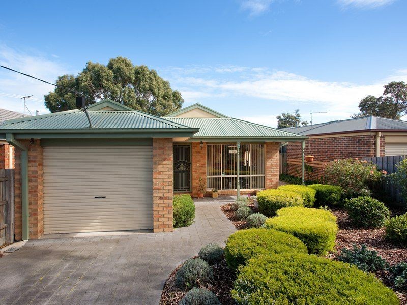 180 Seventh Avenue, Rosebud VIC 3939