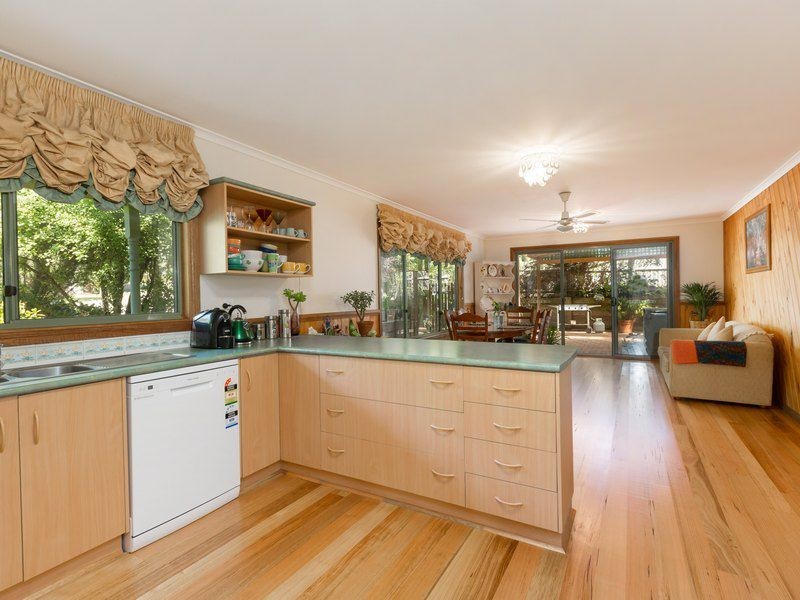 2 Wakool Avenue, Rosebud VIC 3939