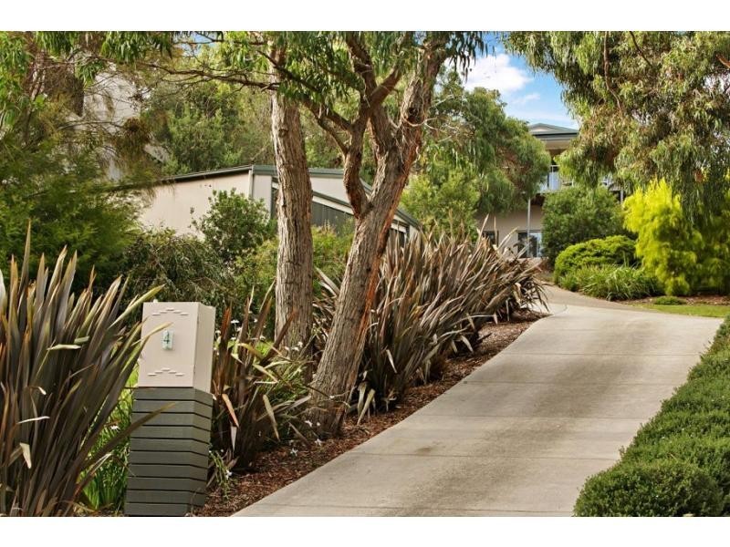 4 Hove Road, Rosebud VIC 3939