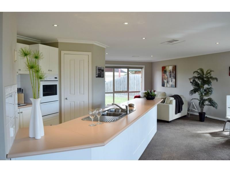 99 Palm Tree Drive, Safety Beach VIC 3936