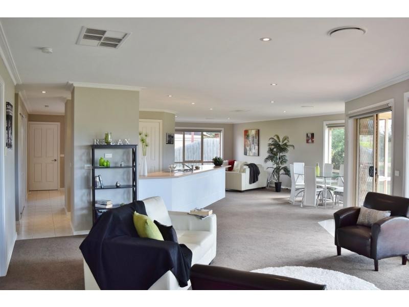 99 Palm Tree Drive, Safety Beach VIC 3936