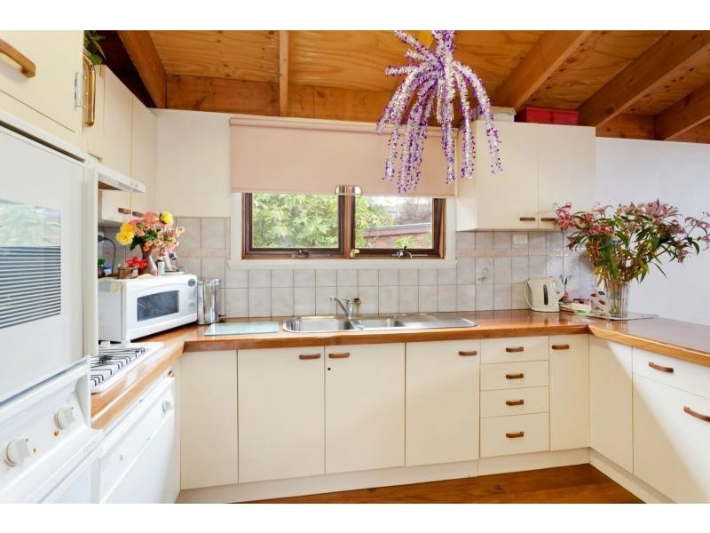 4 Don Court, Rye VIC 3941