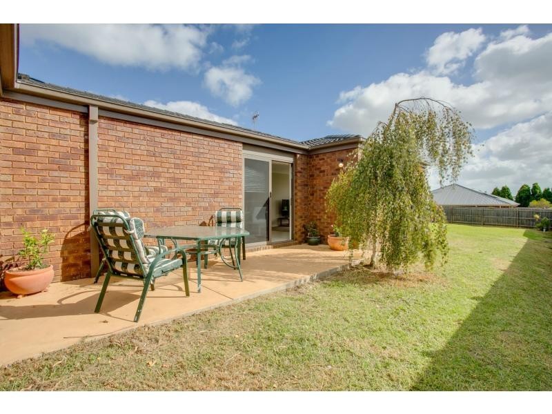 4 Mount Arthur Avenue, Rosebud VIC 3939