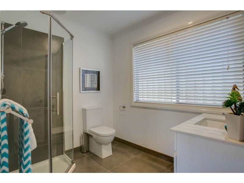 9 Second Avenue, Rosebud VIC 3939