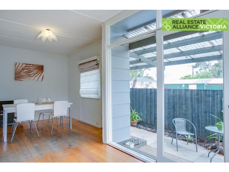 76 Broadway, Rosebud West VIC 3940