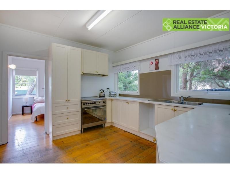 76 Broadway, Rosebud West VIC 3940