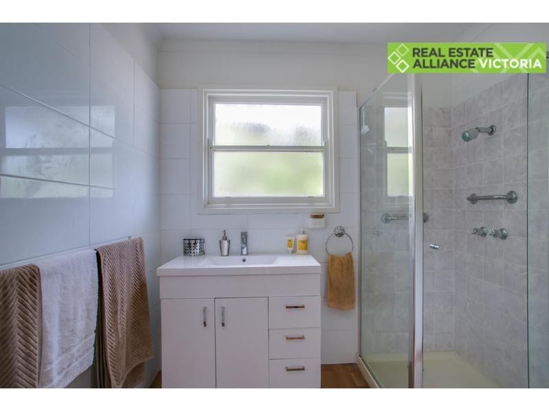 76 Broadway, Rosebud West VIC 3940