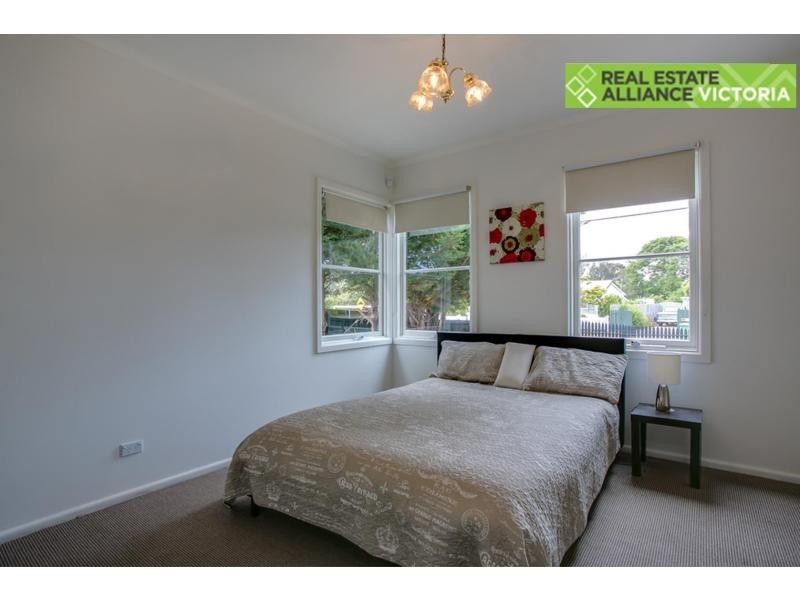 76 Broadway, Rosebud West VIC 3940