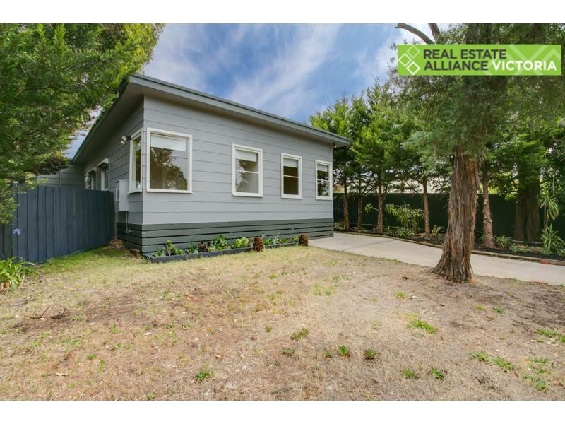 76 Broadway, Rosebud West VIC 3940