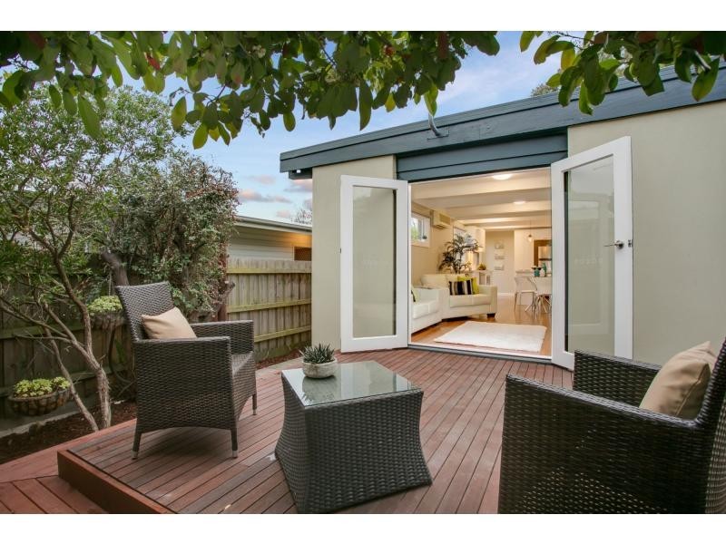 197 Sixth Avenue, Rosebud VIC 3939