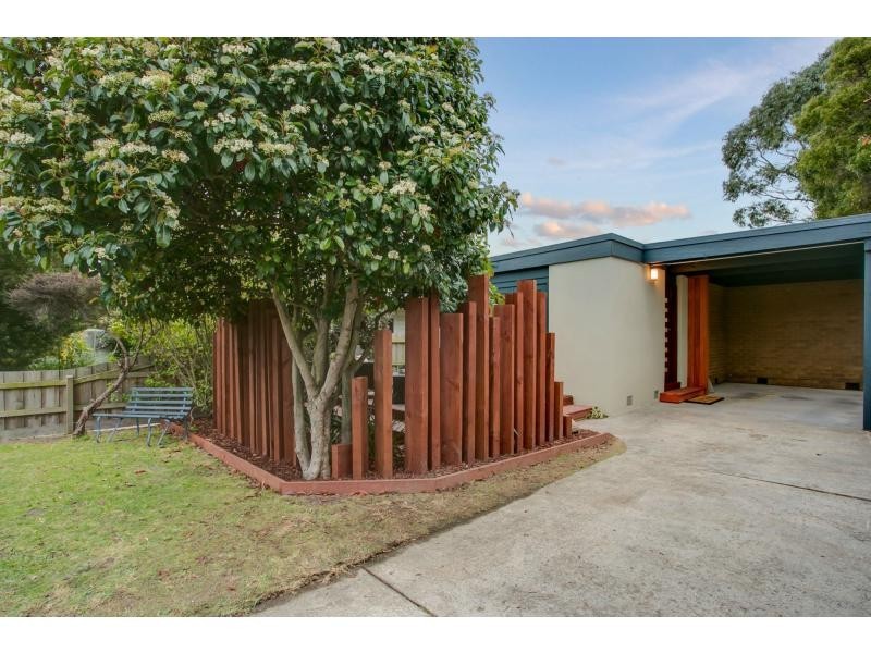 197 Sixth Avenue, Rosebud VIC 3939