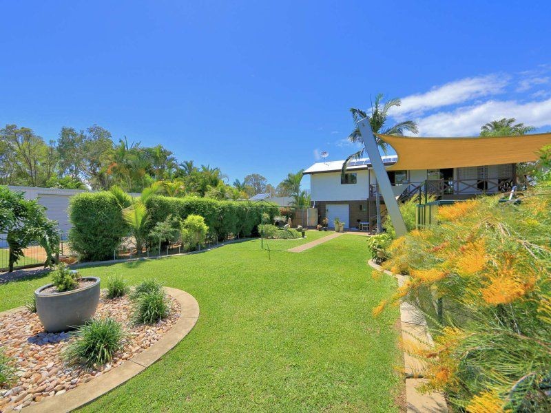 61 McIntosh Avenue, Elliott Heads QLD 4670