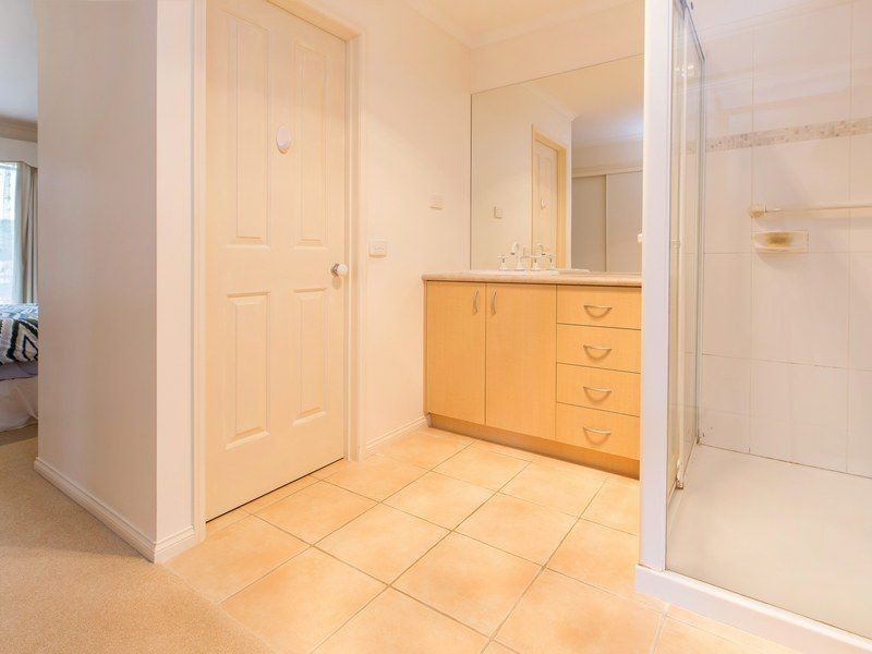 2 Wyuna Street, Rosebud West VIC 3940