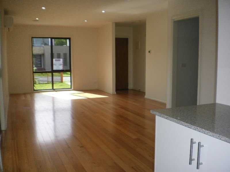 Unit 1/4 Leon Avenue, Rosebud VIC 3939