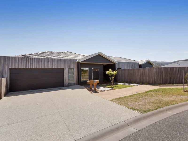 65 Bayview Avenue, Rosebud VIC 3939