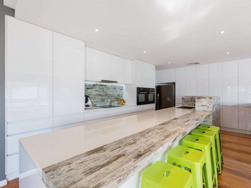 65 Bayview Avenue, Rosebud VIC 3939