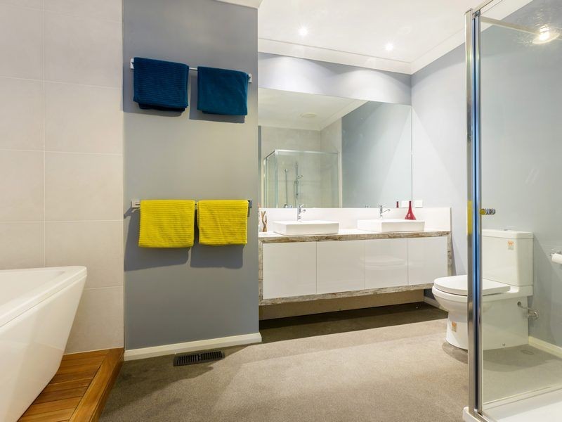 65 Bayview Avenue, Rosebud VIC 3939