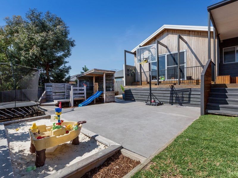 65 Bayview Avenue, Rosebud VIC 3939