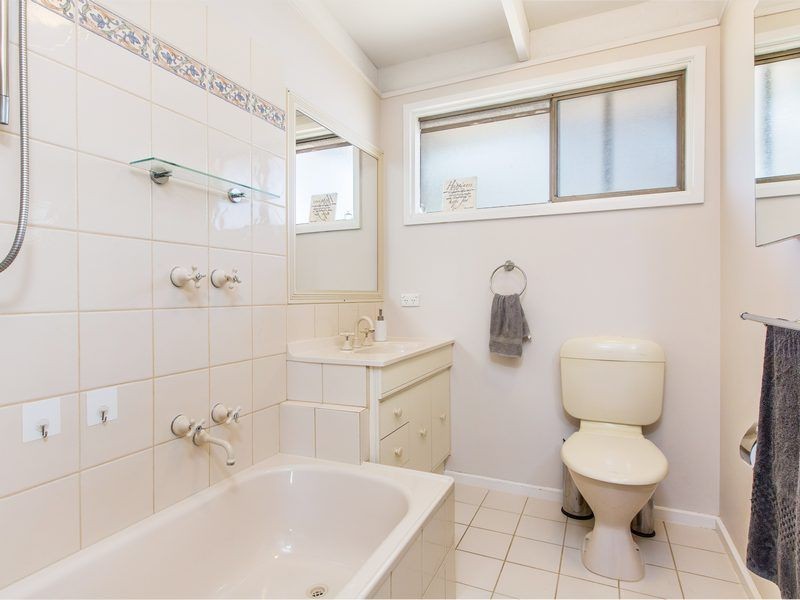 51 Woonton Crescent, Rosebud VIC 3939