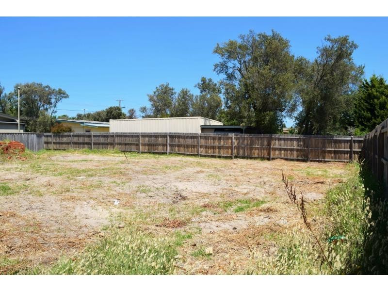 42a Broadway, Rosebud West VIC 3940