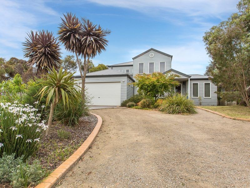 24 Murawa Drive, Rosebud VIC 3939