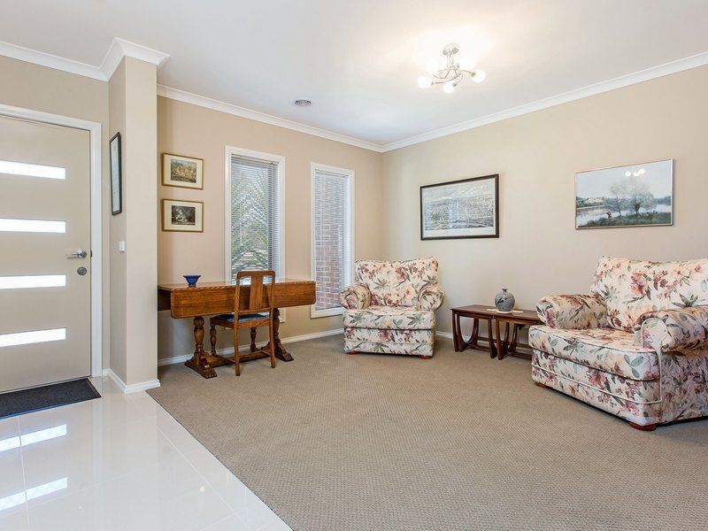 3 Crestwood Drive, Rosebud VIC 3939