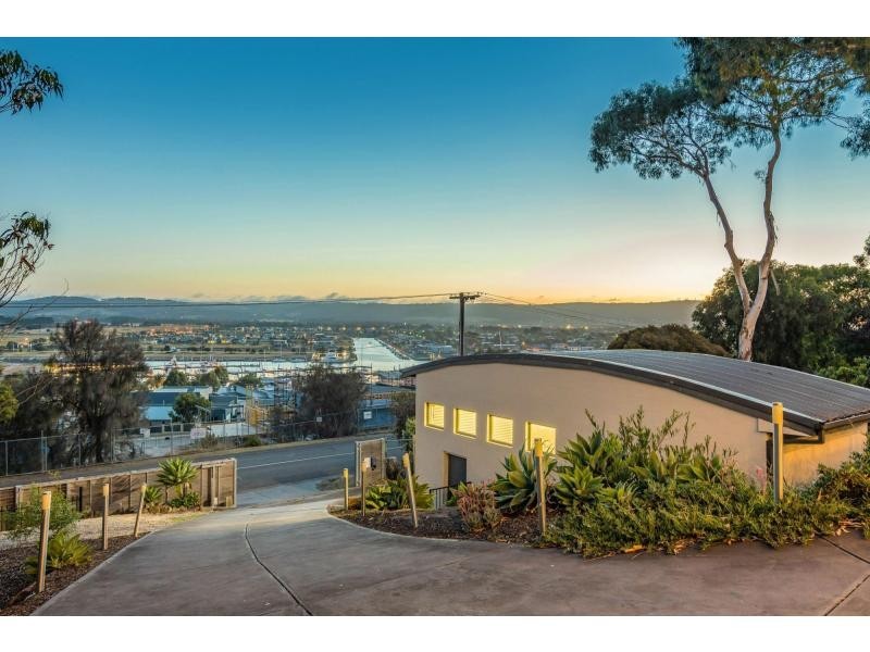 99 Bruce Road, Mount Martha VIC 3934