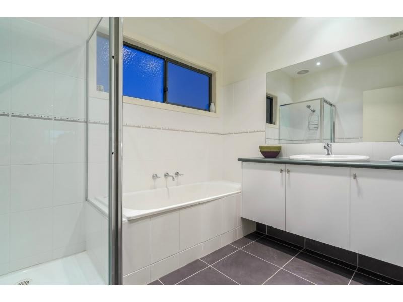 99 Bruce Road, Mount Martha VIC 3934