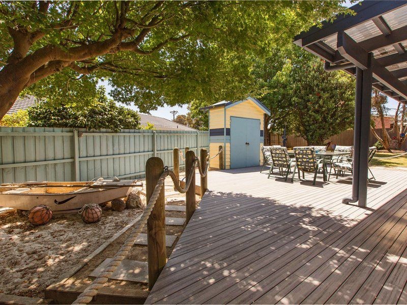 54 Warranilla Avenue, Rosebud VIC 3939