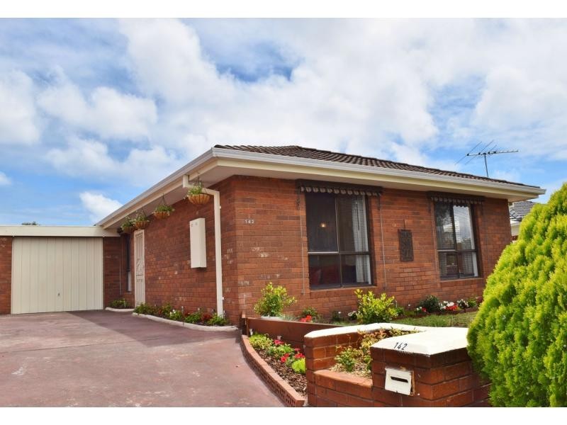 142 Spray Street, Rosebud VIC 3939