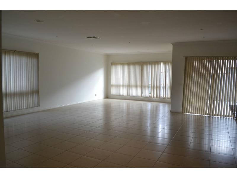 373 Eastbourne Road, Rosebud West VIC 3940