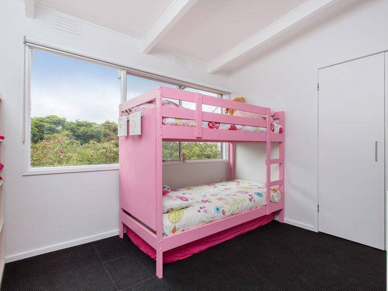 8 Banks Street, Mccrae VIC 3938