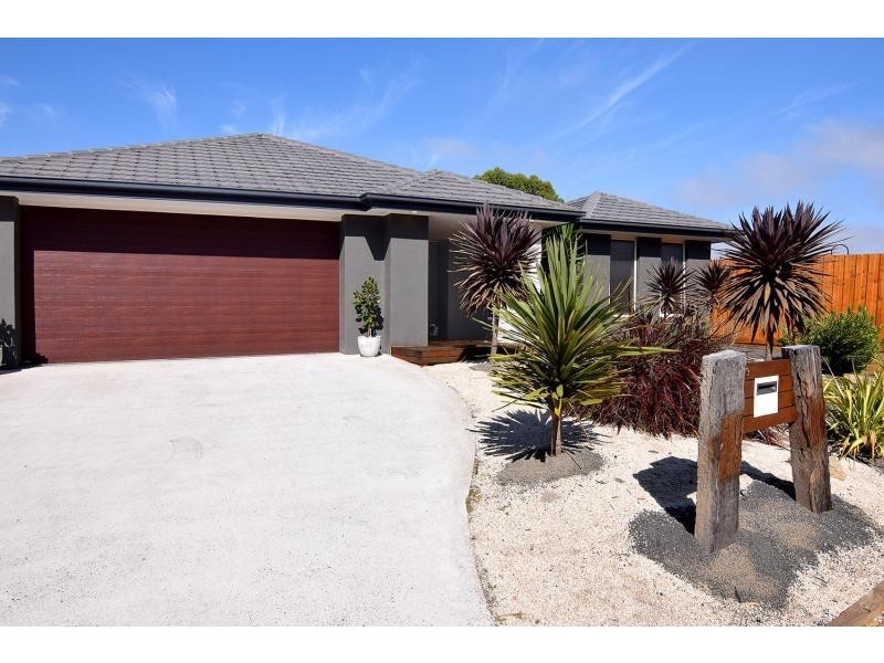 49 Peninsula Sands Boulevard, Rosebud VIC 3939