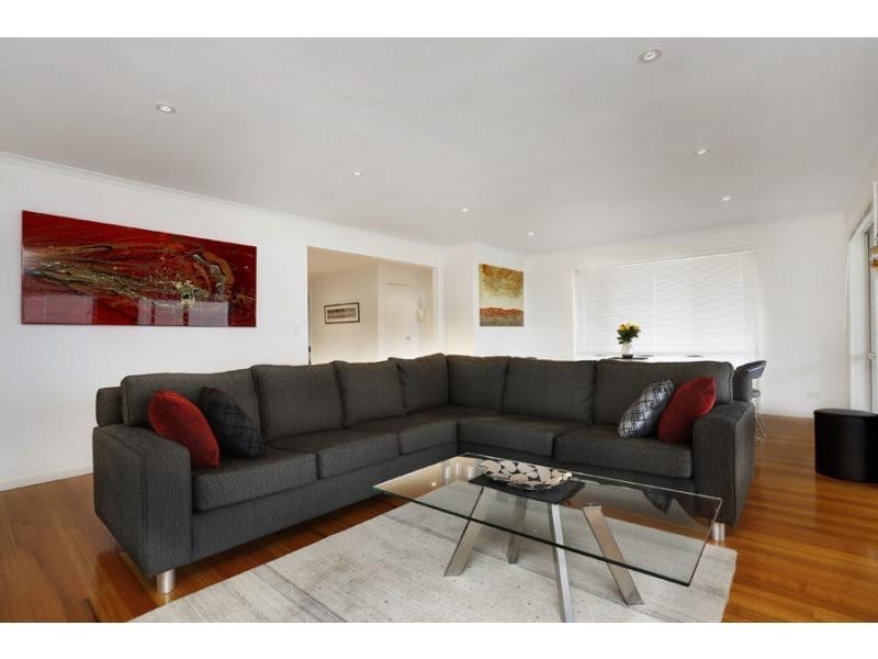 4 Hove Road, Rosebud VIC 3939