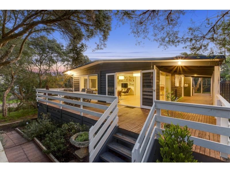 9 Dana Avenue, Blairgowrie VIC 3942