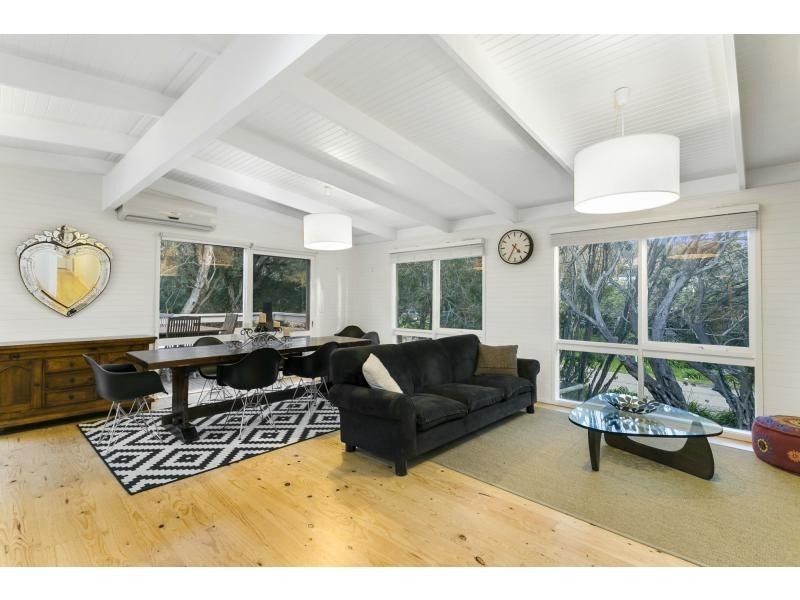 9 Dana Avenue, Blairgowrie VIC 3942