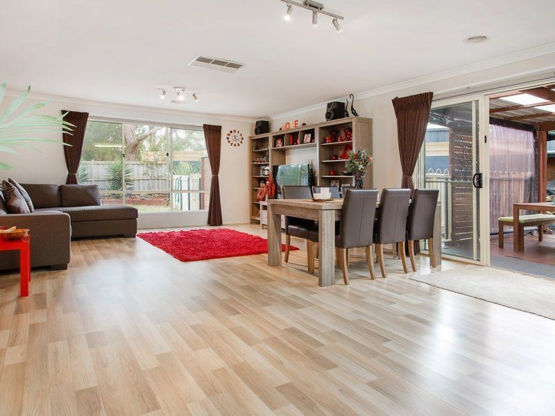 42 Parkedge Circuit, Rosebud VIC 3939