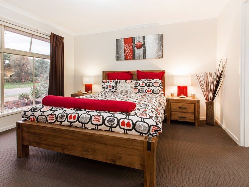 42 Parkedge Circuit, Rosebud VIC 3939