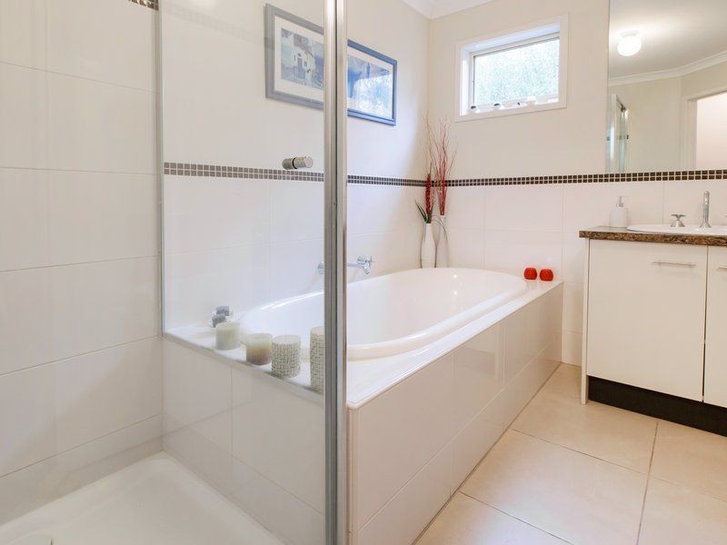 42 Parkedge Circuit, Rosebud VIC 3939