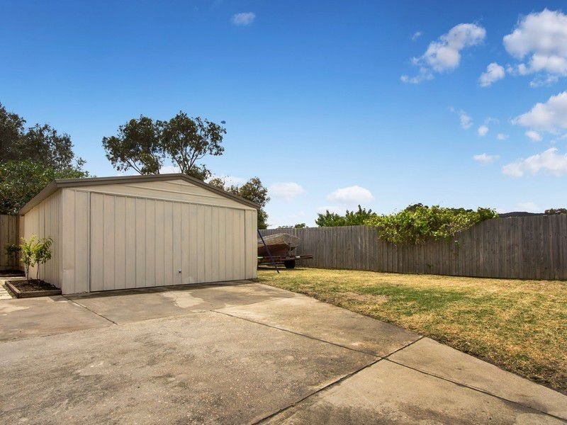 68 Woonton Crescent, Rosebud VIC 3939