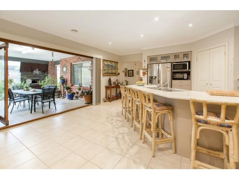 27 Hazeldene Way, Rosebud VIC 3939