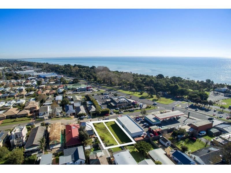 5 Fourth Avenue, Rosebud VIC 3939