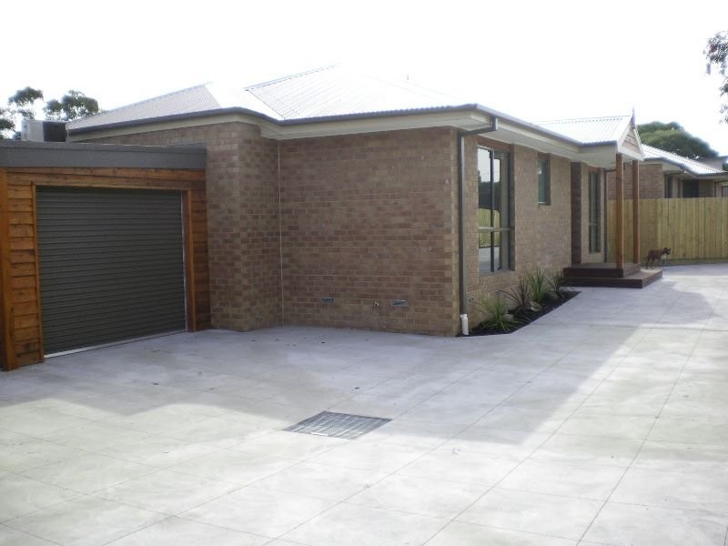 Unit 2/4 Leon Avenue, Rosebud VIC 3939