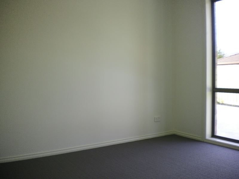 Unit 2/4 Leon Avenue, Rosebud VIC 3939