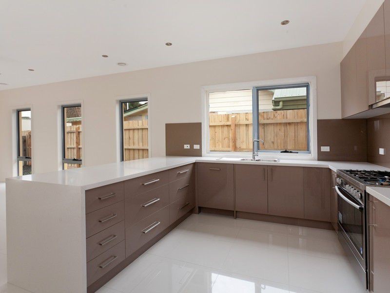 30 Clovelly Avenue, Rosebud VIC 3939