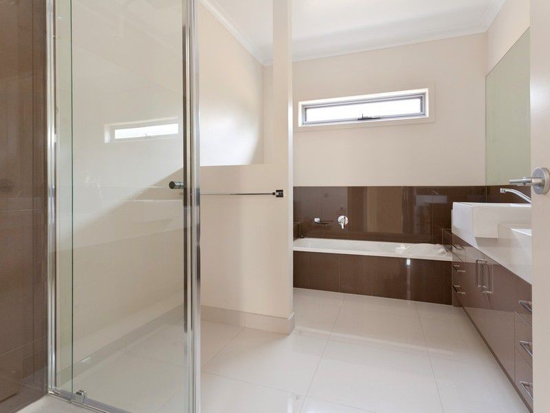 30 Clovelly Avenue, Rosebud VIC 3939