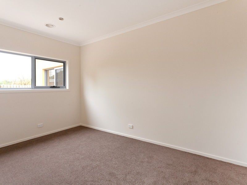 30 Clovelly Avenue, Rosebud VIC 3939