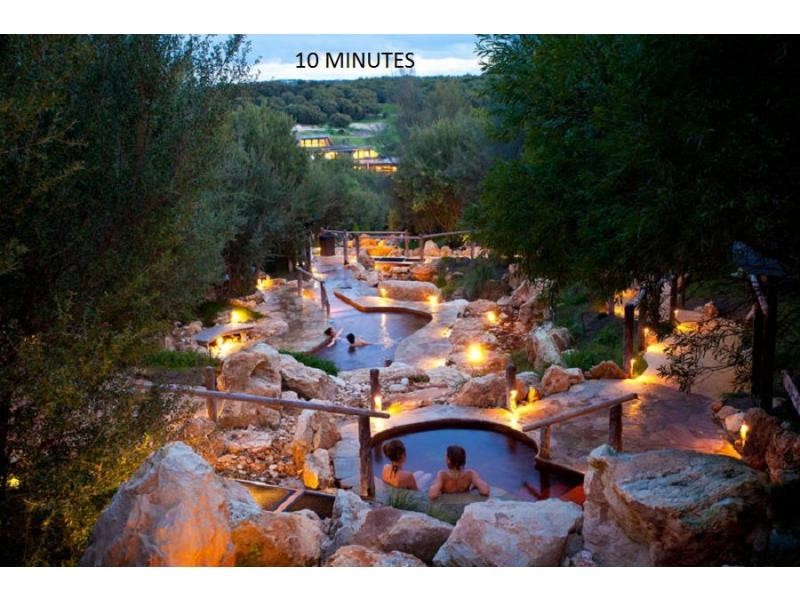 474b Eastbourne Road, Rosebud West VIC 3940