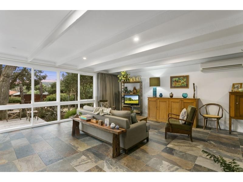 9 Bilbul Avenue, Rosebud VIC 3939